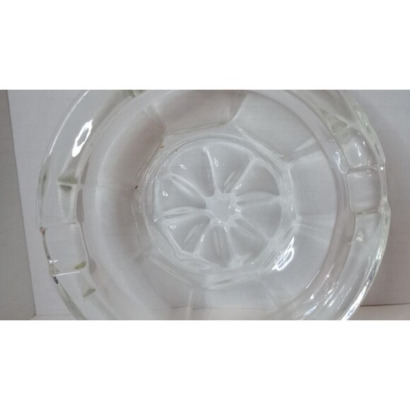 Vintage glass ashtray large 8.5 inches cut glass cigarette cigar ashtray - Picture 3 of 7